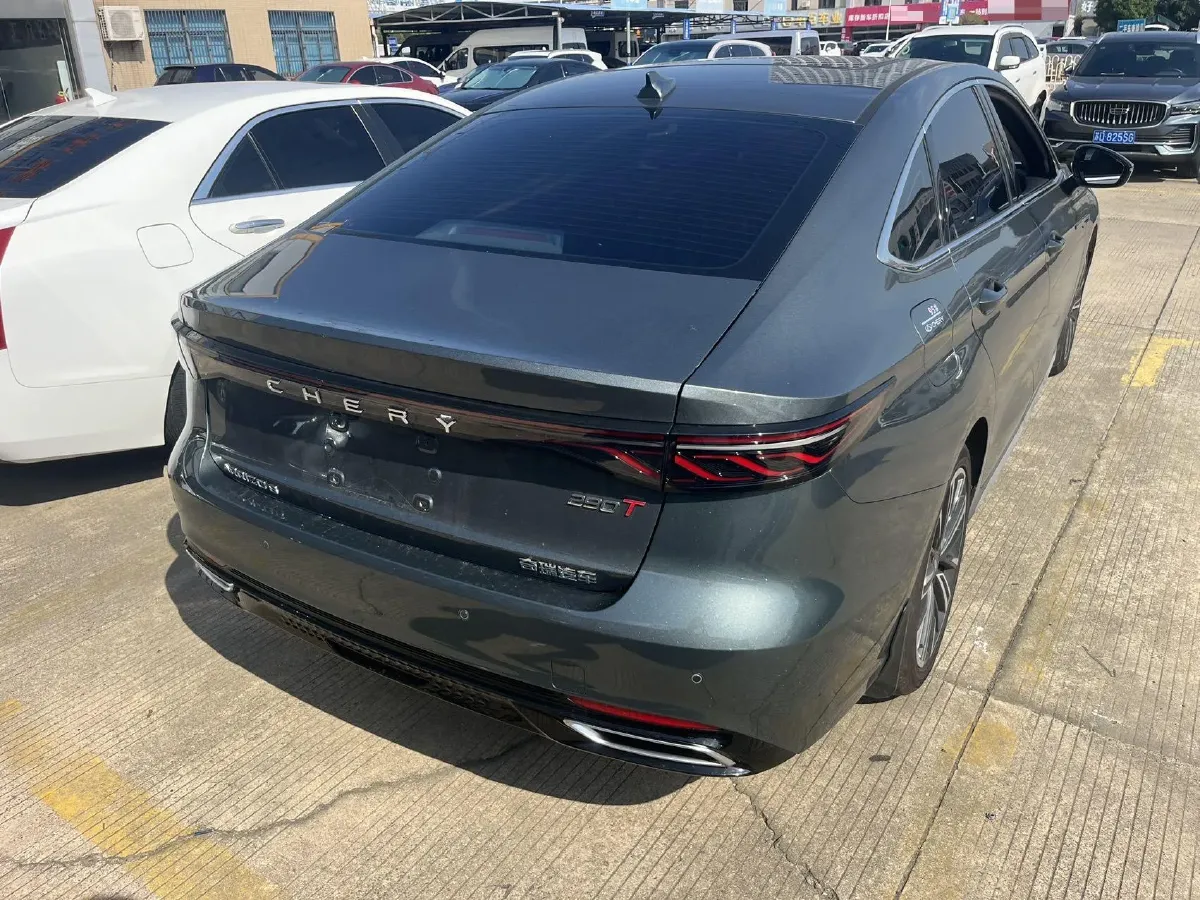 2025 Chery Arrizo 8 Pro 1.6T 197HP L4 7DCT,autocango,china used car exporter,china ev exporter,chinese used car exporter,chinese used ev exporter