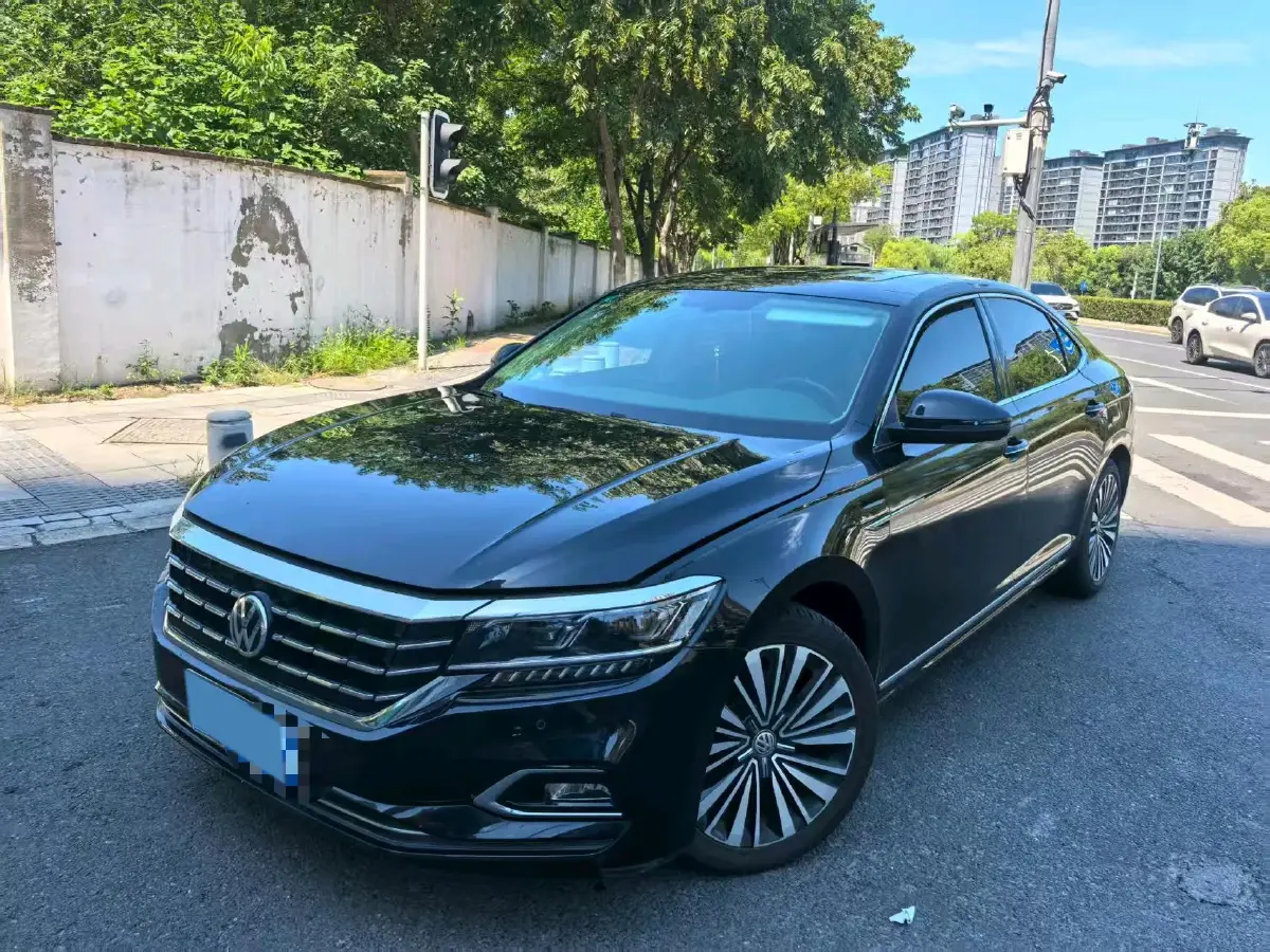 2020 Volkswagen Passat 2.0T 186HP L4 7DCT