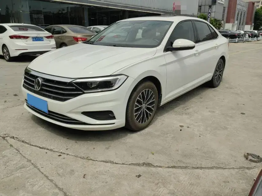 2019 Volkswagen Sagitar 1.4T 150HP L4 7DCT