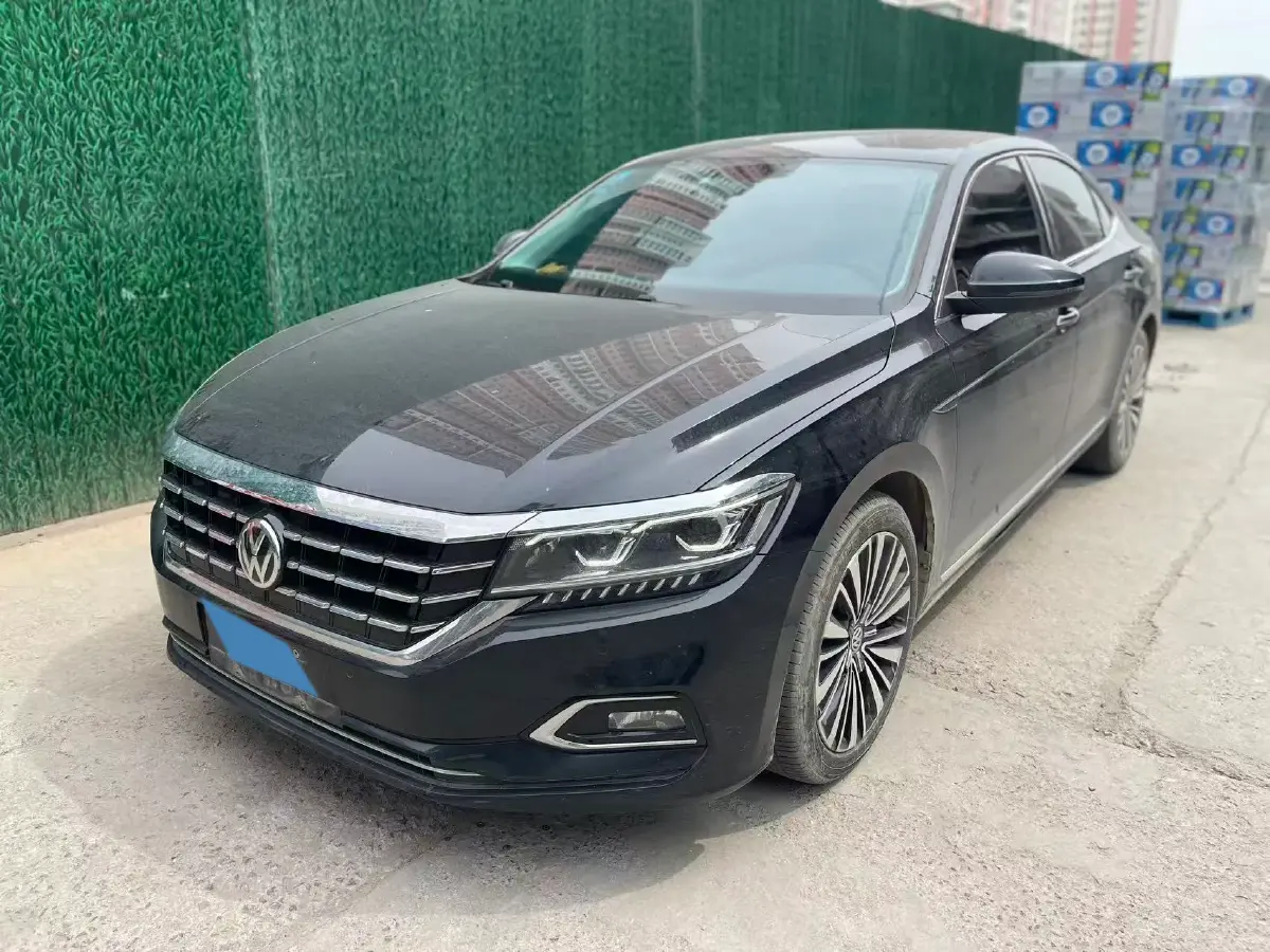2019 Volkswagen Passat 2.0T 186HP L4 7DCT