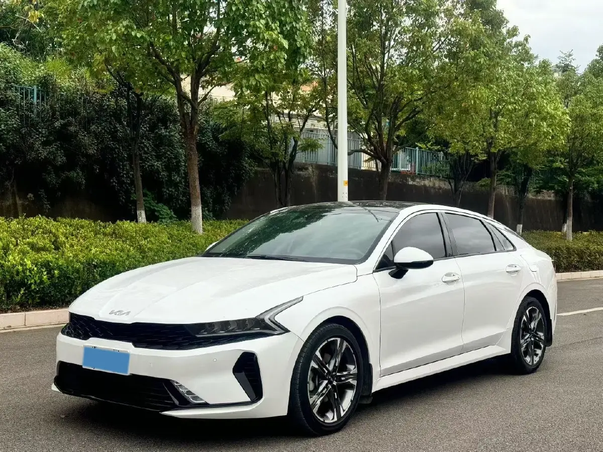 2020 Kia K5 1.5T 170HP L4 7DCT