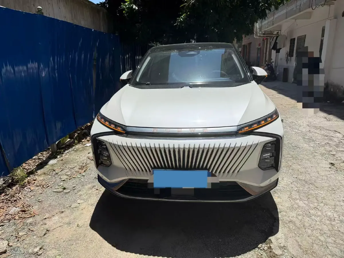 2022 Roewe Whale 2.0T 231HP L4 8AT,autocango,china used car exporter,china ev exporter,chinese used car exporter,chinese used ev exporter