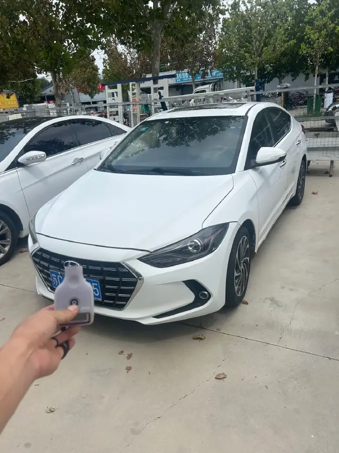 2019 Hyundai Elantra 1.5L 115HP L4 CVT