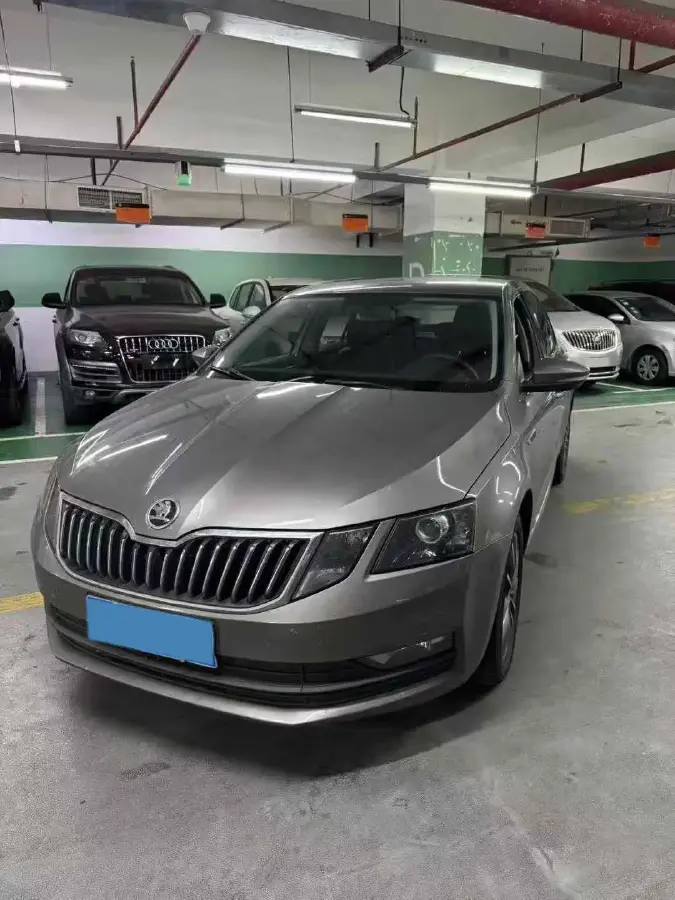 2020 Skoda Octavia 1.5L 113HP L4 6AT