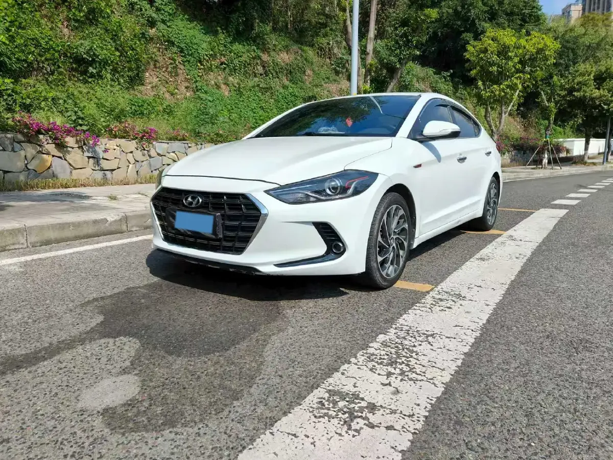 2019 Hyundai Elantra 1.4T 130HP L4 7DCT