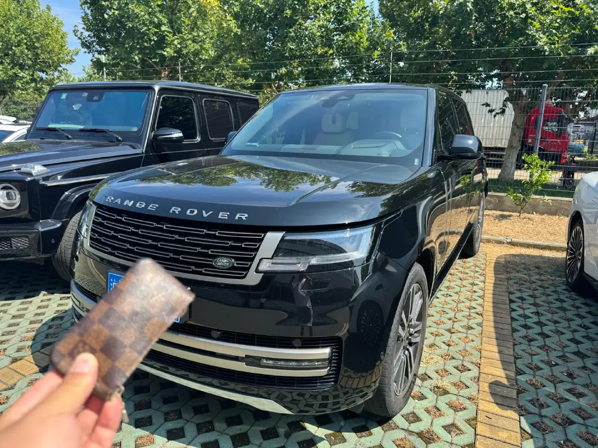 2023 Land Rover Range Rover 3.0T 400HP L6 8AT