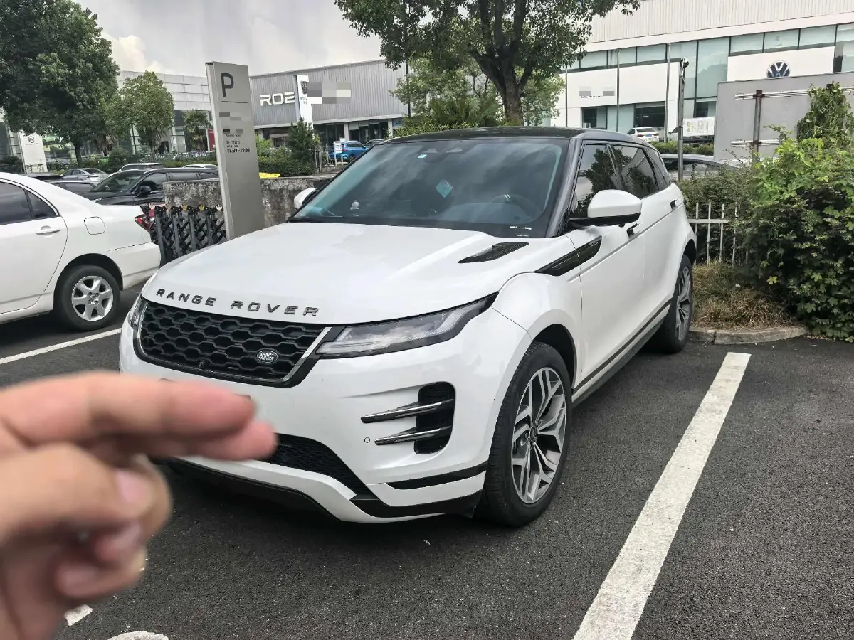 2022 Land Rover Range Rover Evoque 1.5T 200HP L3 8AT PHEV