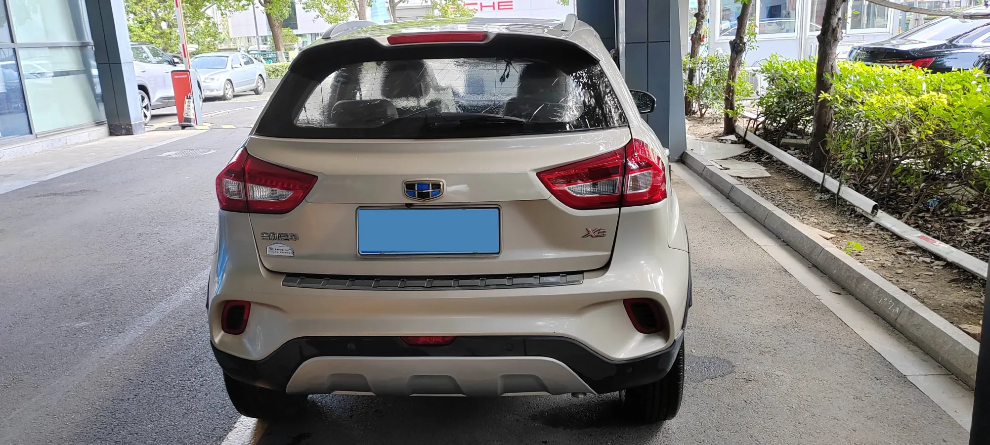2017 Geely Vision X3 1.5L 102HP L4 4AT,autocango,china used car exporter,china ev exporter,chinese used car exporter,chinese used ev exporter