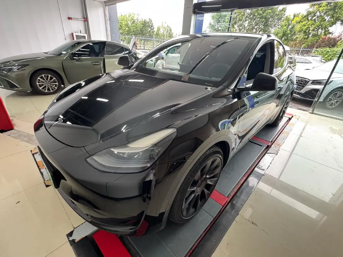 2022 Tesla Model Y BEV 60KWH