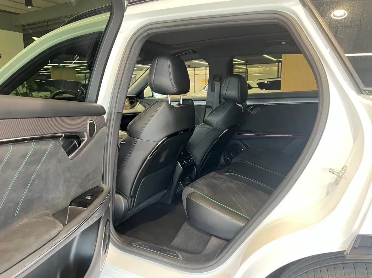 2025 Voyah FREE 1.5T 150HP L4 REEV 43KWH,autocango,china used car exporter,china ev exporter,chinese used car exporter,chinese used ev exporter