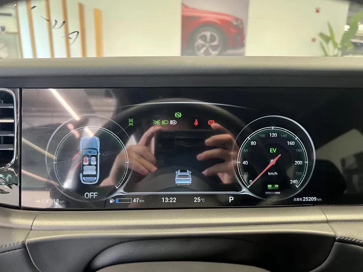 2025 Voyah FREE 1.5T 150HP L4 REEV 43KWH,autocango,china used car exporter,china ev exporter,chinese used car exporter,chinese used ev exporter