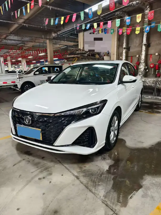 2025 ChangAn Eado 1.5L 110HP L4 5MT