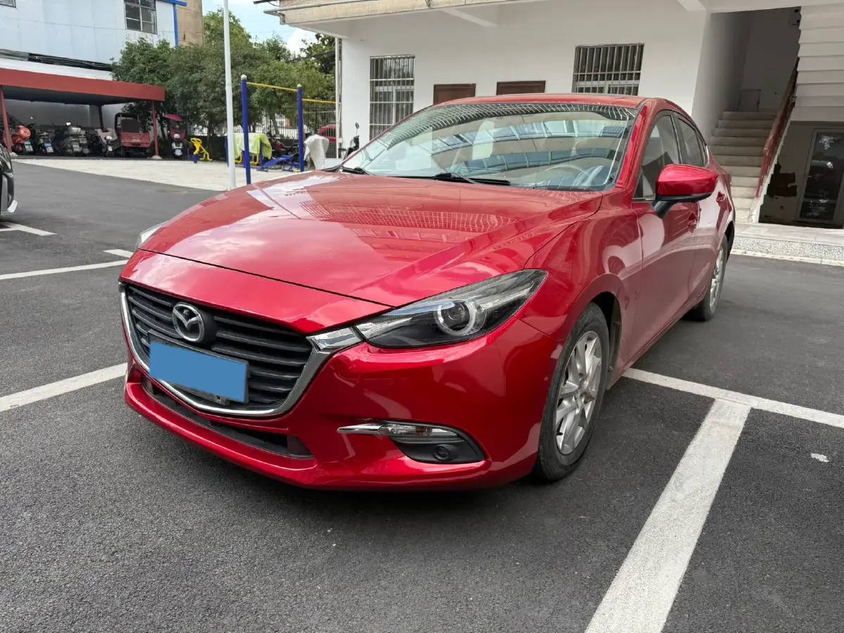 2017 Mazda 3 Axela 1.5L 117HP L4 6AT