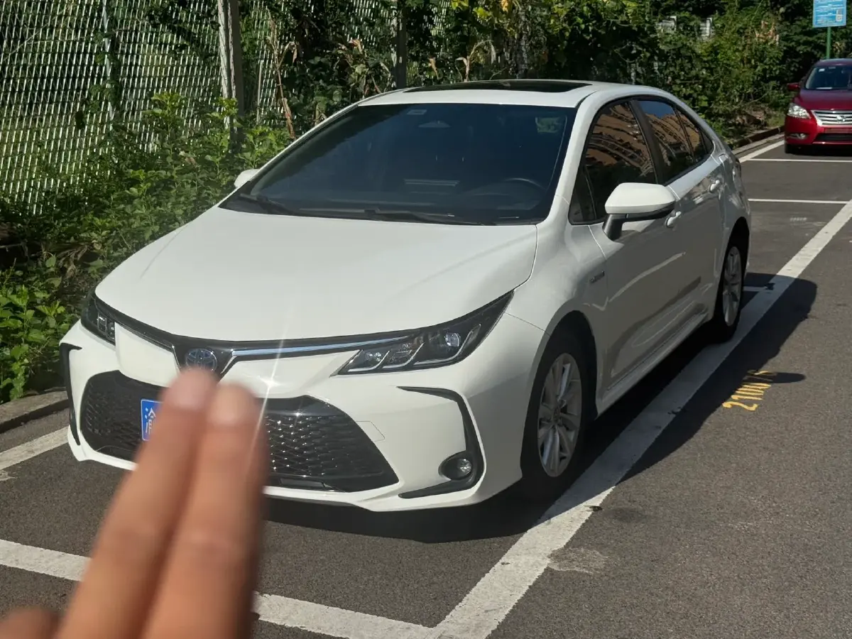 2024 Toyota Corolla 1.8L 98HP L4 E-CVT Hybrid