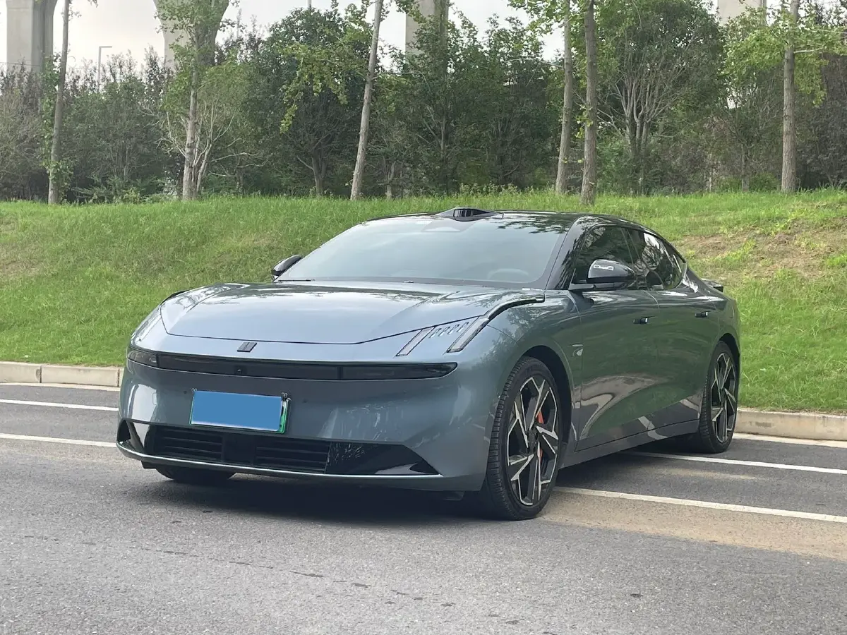 2025 LYNK&CO Z10 BEV 95KWH