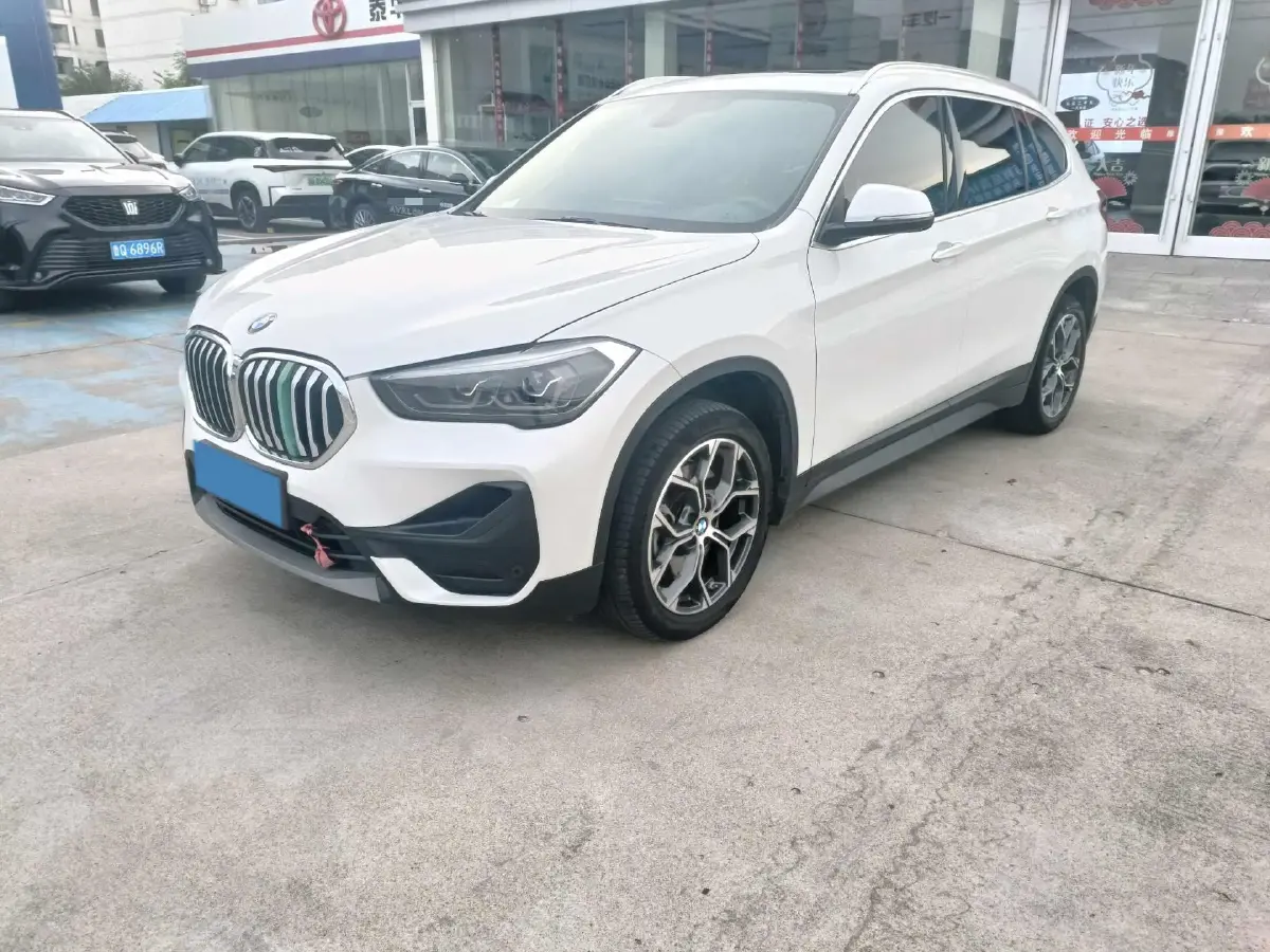 2021 BMW X1 2.0T 192HP L4 7DCT