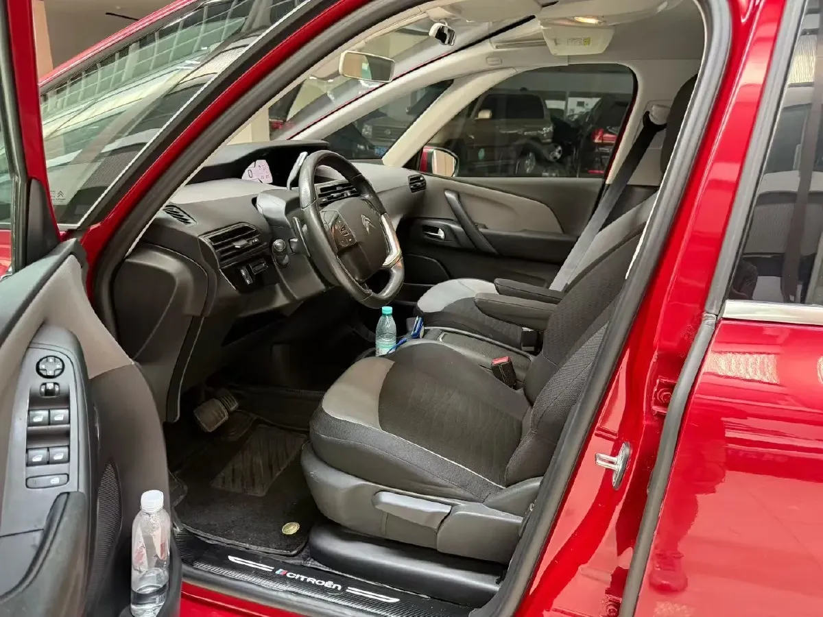 2015 Citroen C4 Picasso 1.6T 165HP L4 6AT,autocango,china used car exporter,china ev exporter,chinese used car exporter,chinese used ev exporter