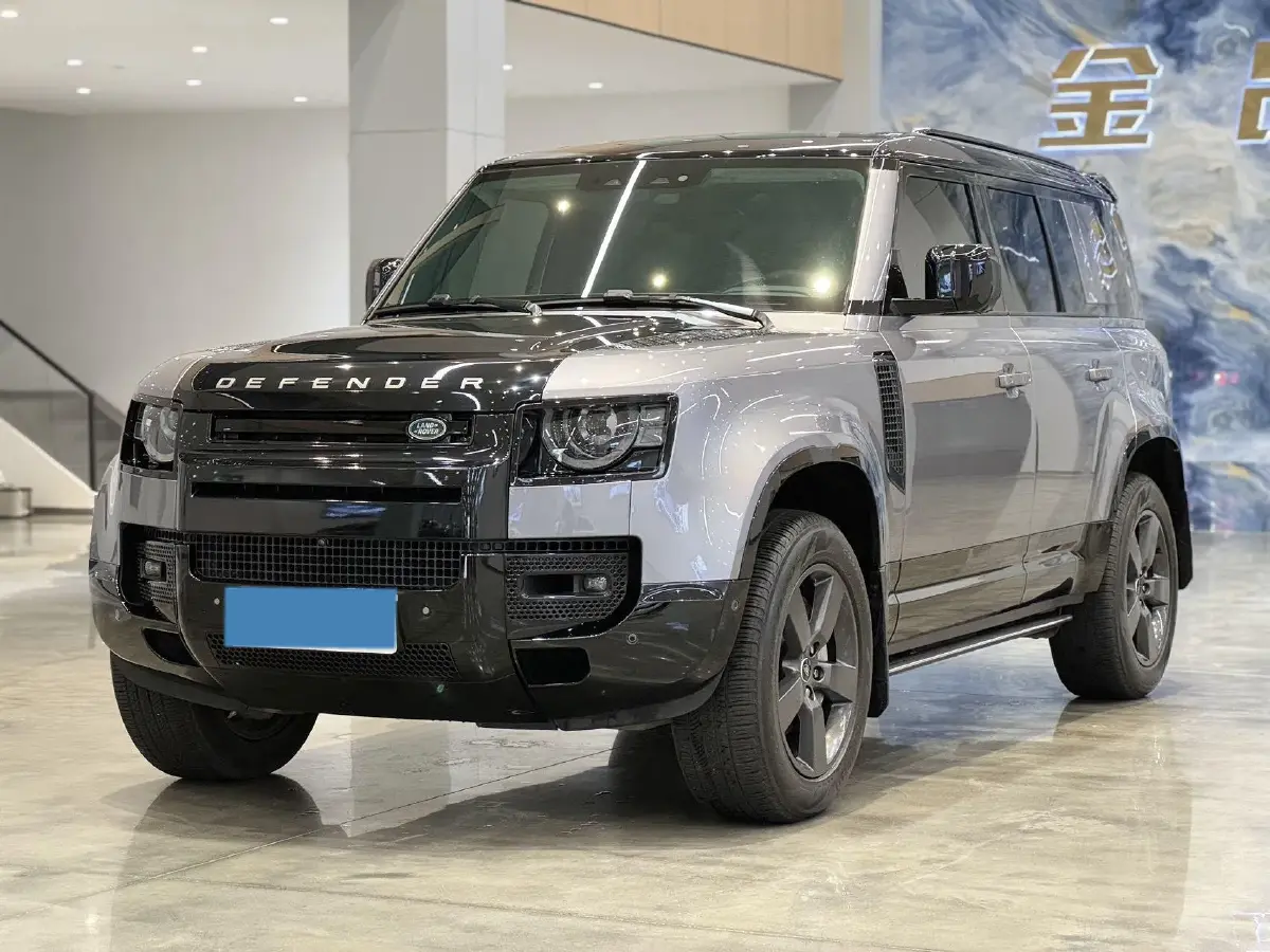 2024 Land Rover Defender 3.0T 400HP L6 8AT