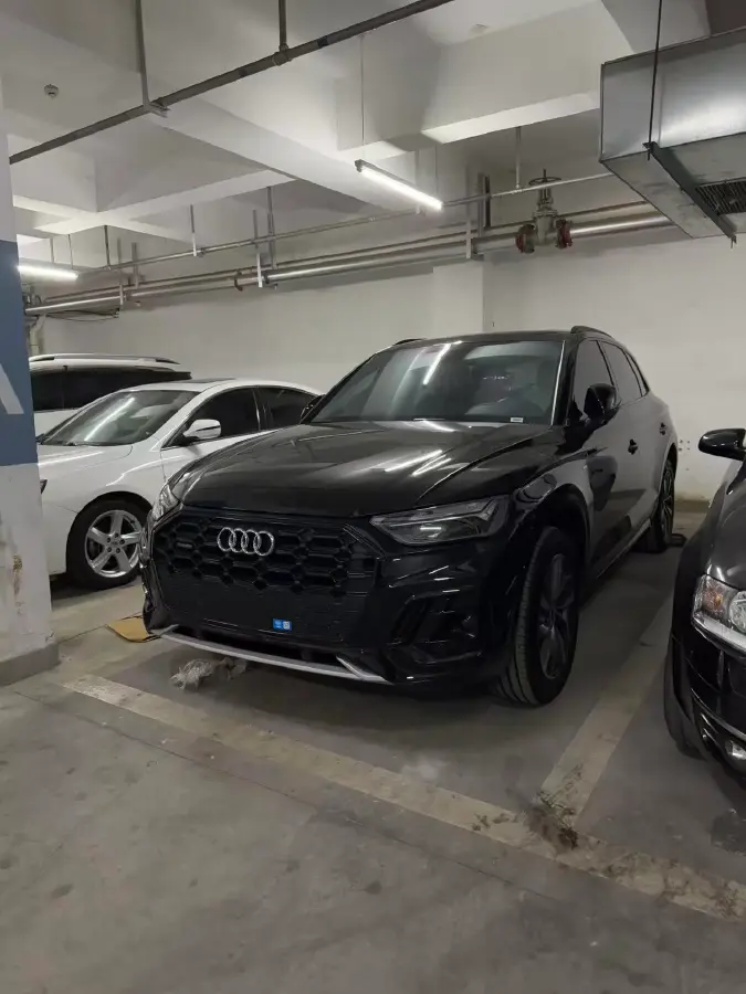 2025 Audi Q3 2.0T 186HP L4 7DCT