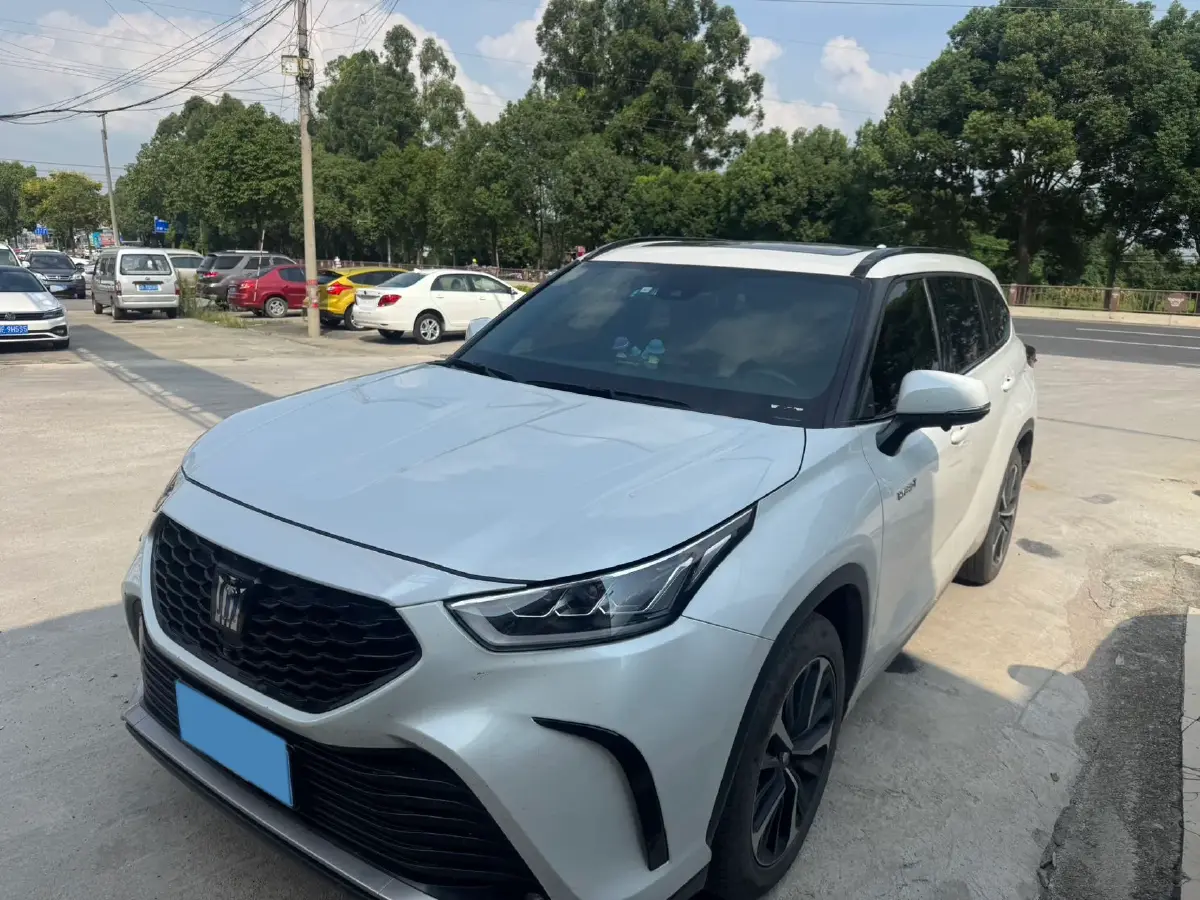 2022 Toyota Crown Kluger 2.5L 192HP L4 E-CVT Hybrid