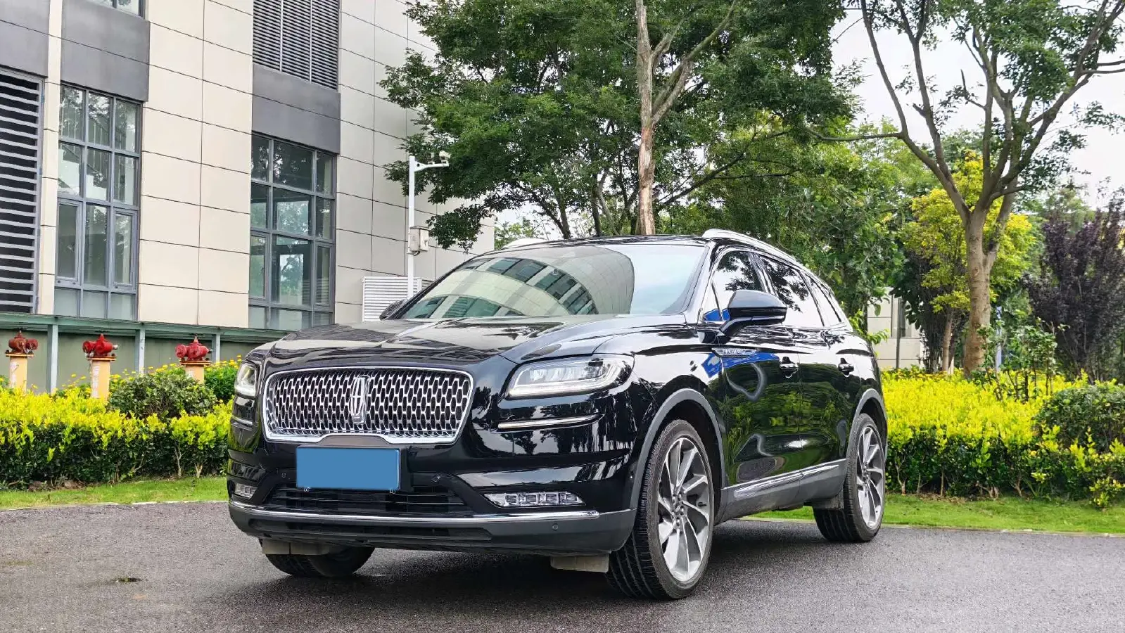 2022 Lincoln Nautilus 2.7T 322HP V6 8AT