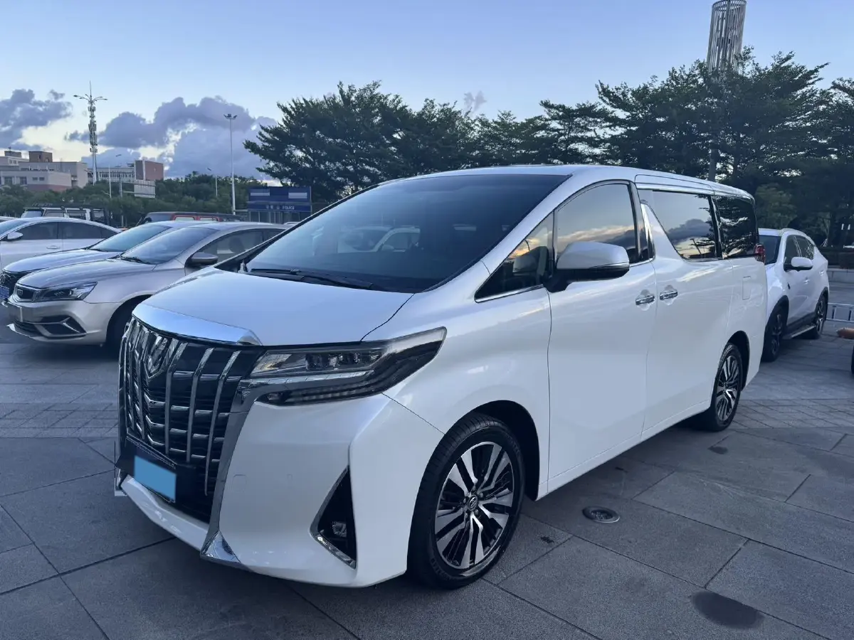 2018 Toyota Alphard 3.5L 301HP V6 8AT
