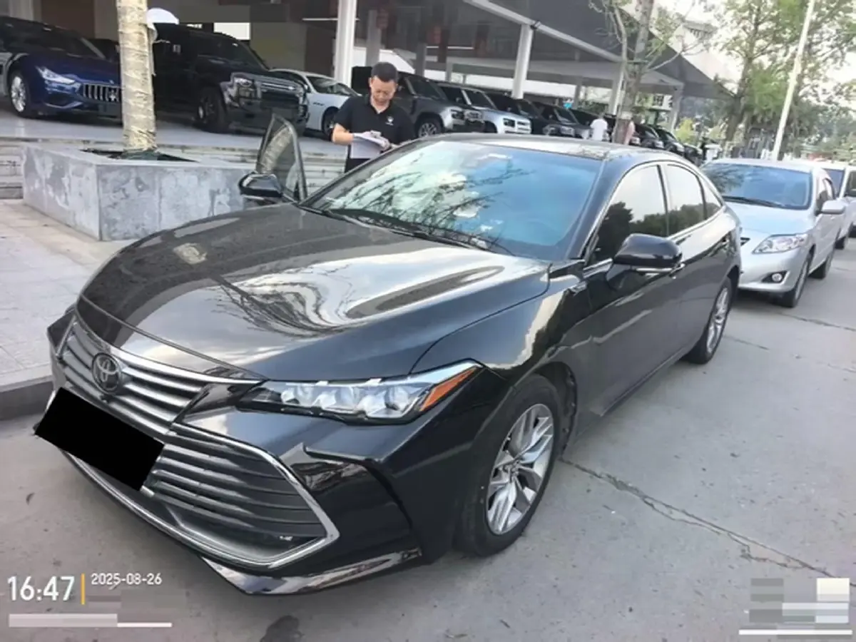 2019 Toyota Avalon 2.5L 209HP L4 8AT