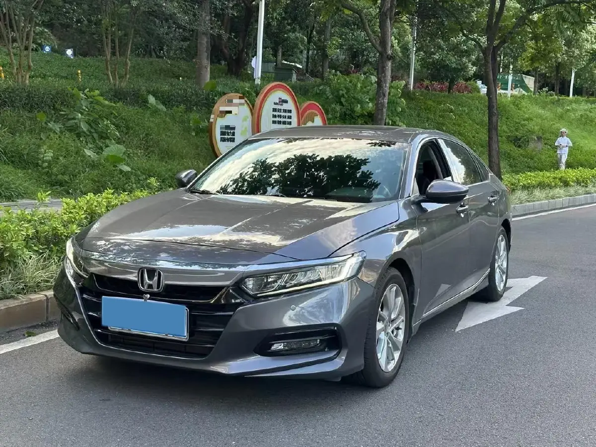 2018 Honda Accord 1.5T 194HP L4 CVT