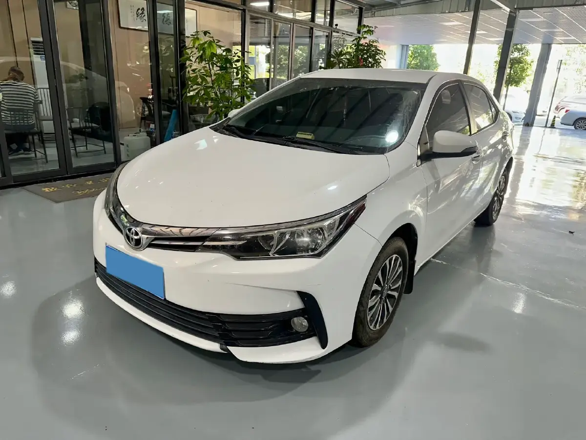 2018 Toyota Corolla 1.2T 116HP L4 CVT