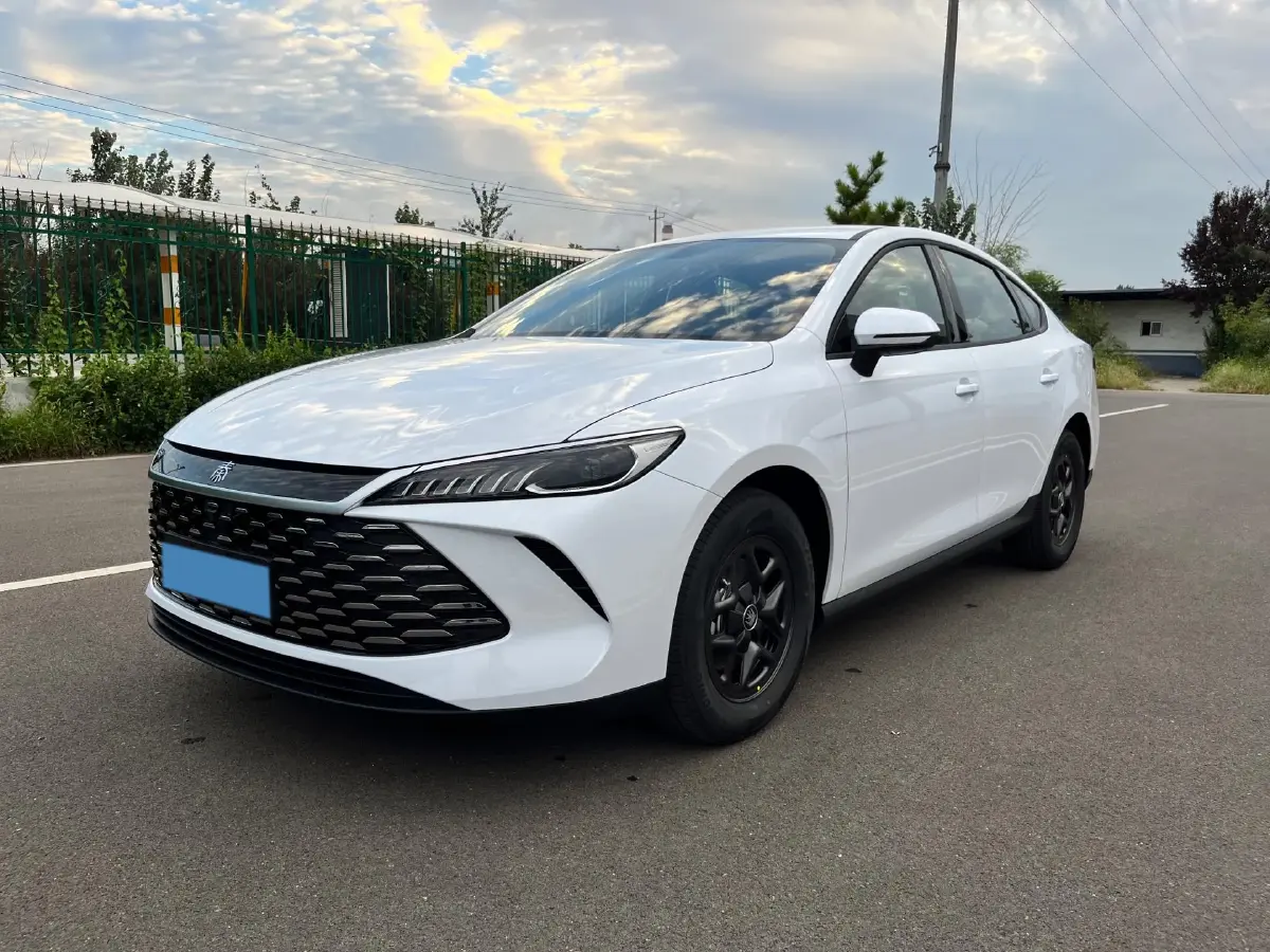 2025 BYD Qin Plus 1.5L 101HP L4 E-CVT PHEV 7.68KWH