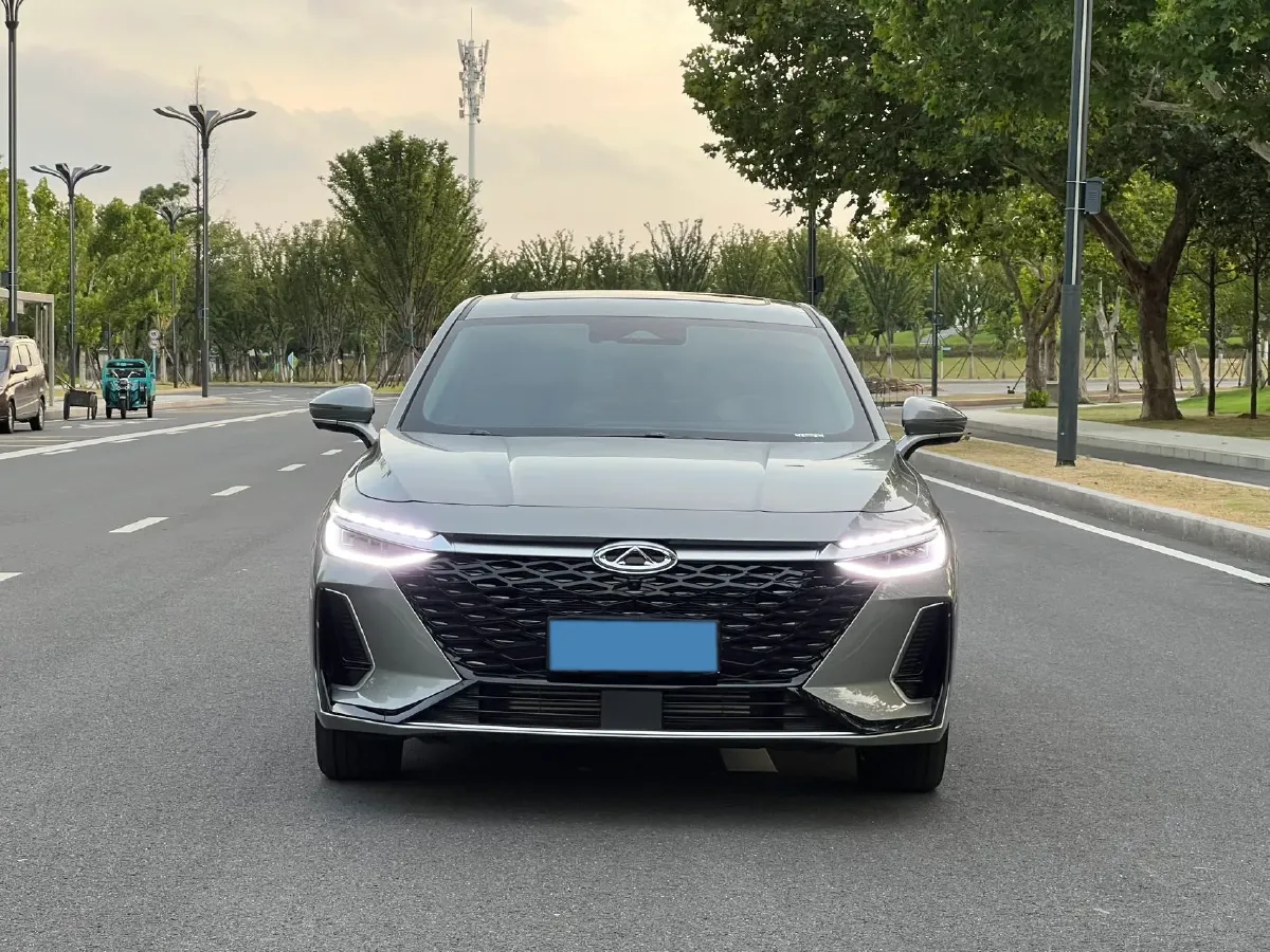 2025 Chery Arrizo 8 Pro 1.6T 197HP L4 7DCT,autocango,china used car exporter,china ev exporter,chinese used car exporter,chinese used ev exporter