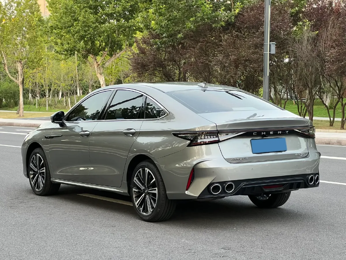2025 Chery Arrizo 8 Pro 1.6T 197HP L4 7DCT,autocango,china used car exporter,china ev exporter,chinese used car exporter,chinese used ev exporter