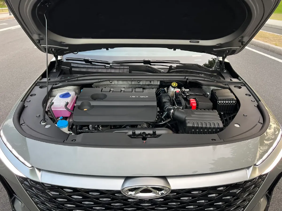 2025 Chery Arrizo 8 Pro 1.6T 197HP L4 7DCT,autocango,china used car exporter,china ev exporter,chinese used car exporter,chinese used ev exporter