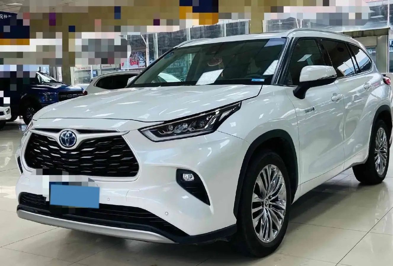 2022 Toyota Highlander 2.5L 192HP L4 E-CVT Hybrid