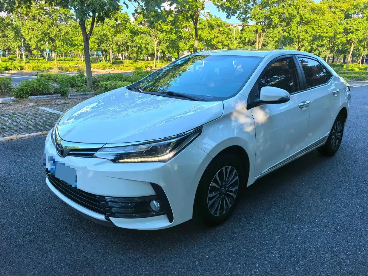 2018 Toyota Corolla 1.2T 116HP L4 CVT