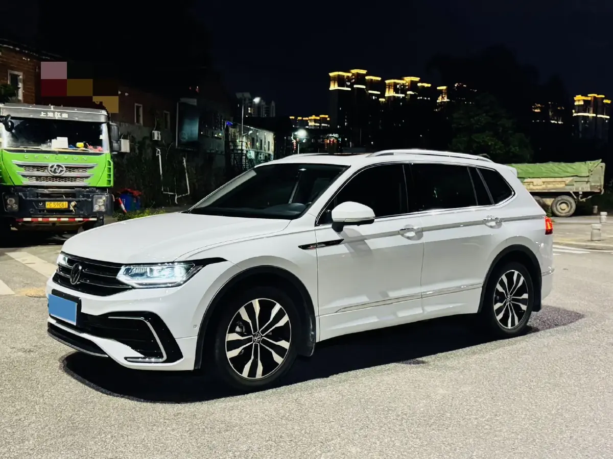 2024 Volkswagen Tiguan L 2.0T 186HP L4 7DCT