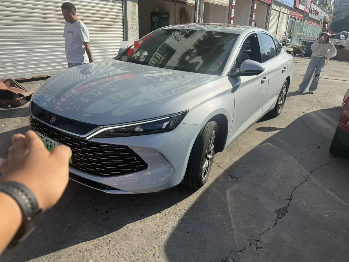 2024 BYD QinL 1.5L 101HP L4 E-CVT PHEV 15.87KWH