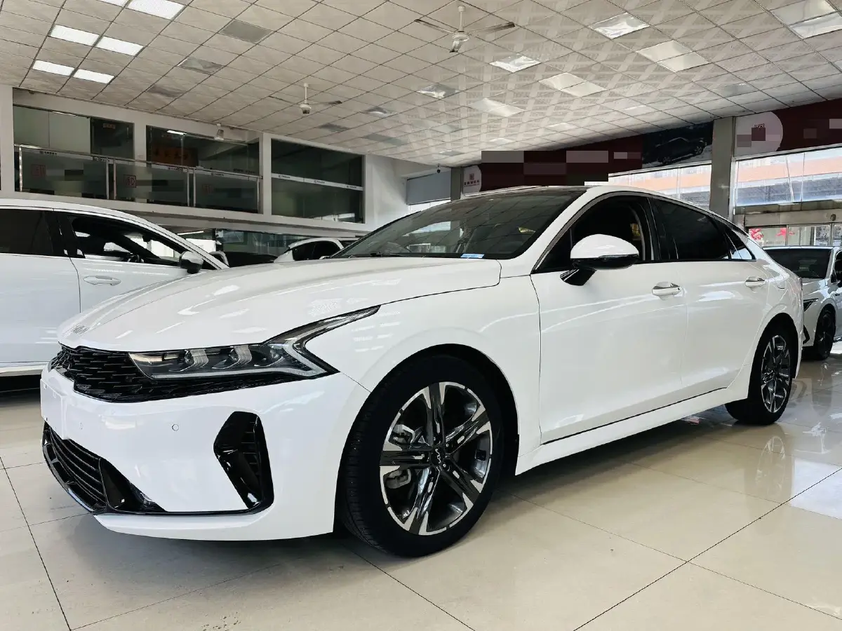 2021 Kia K5 2.0T 240HP L4 8AT