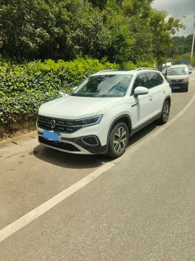 2023 Volkswagen Tayron 2.0T 186HP L4 7DCT