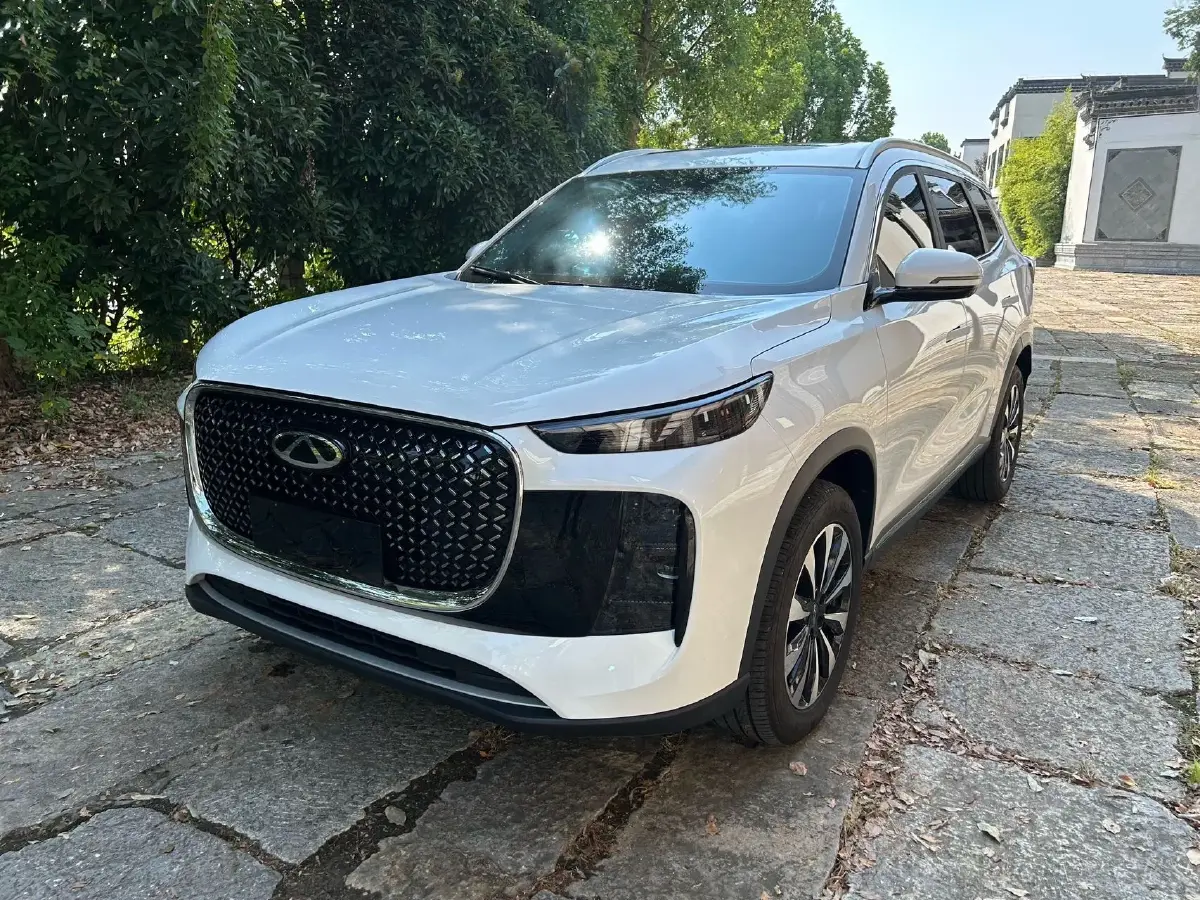 2025 Chery Tiggo 8 Plus 1.6T 197HP L4 7DCT