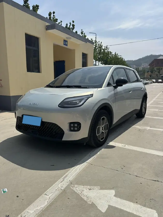 2025 Aion AION UT BEV