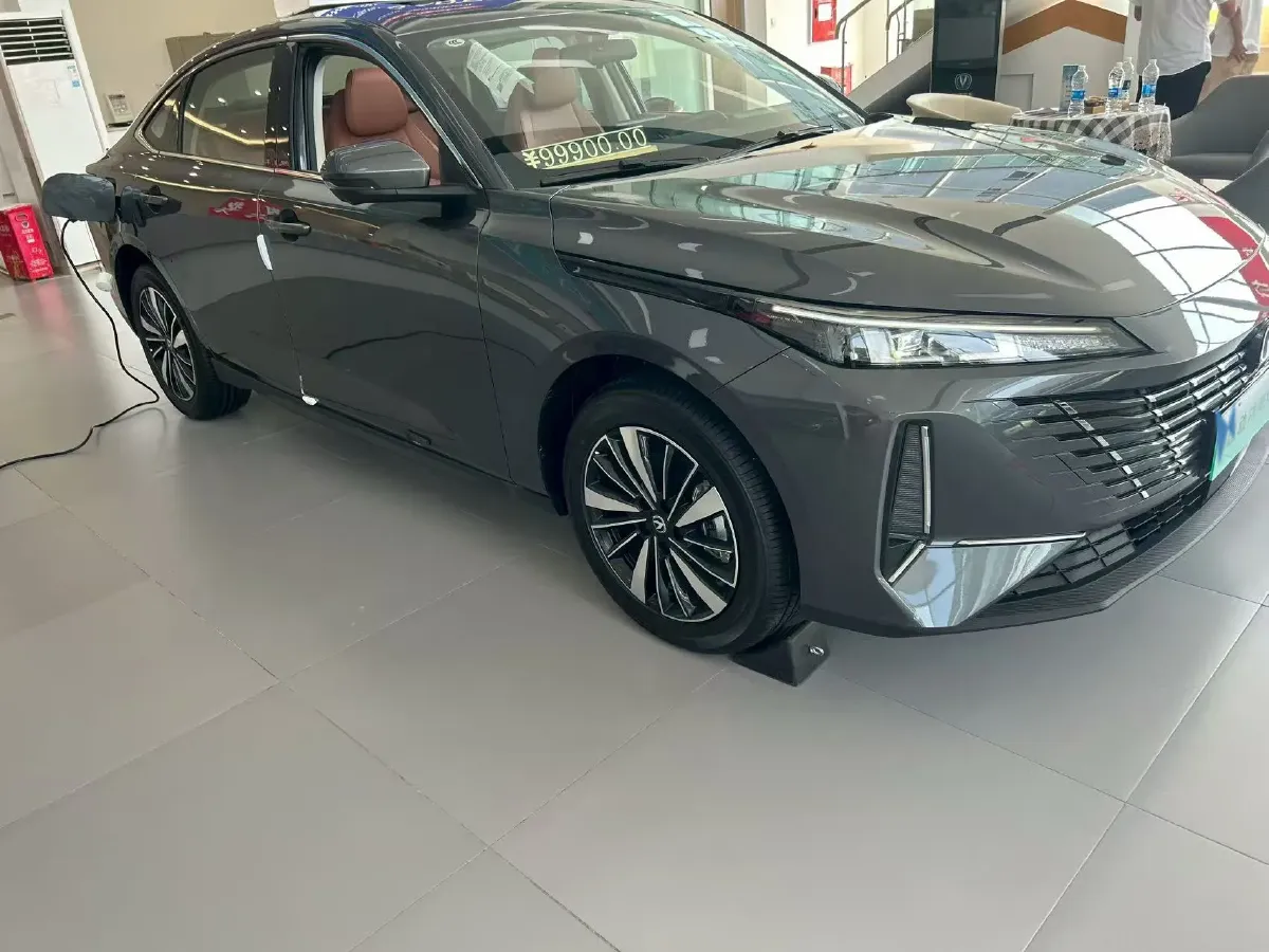 2025 ChangAn CS55PLUS PHEV 1.5L 98HP L4 E-CVT PHEV,autocango,china used car exporter,china ev exporter,chinese used car exporter,chinese used ev exporter