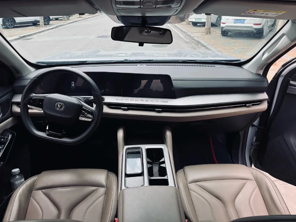 2024 ChangAn Hunter 2.0T 190HP L4 REEV 31.18KWH,autocango,china used car exporter,china ev exporter,chinese used car exporter,chinese used ev exporter