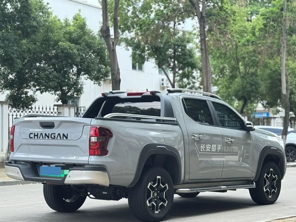 2024 ChangAn Hunter 2.0T 190HP L4 REEV 31.18KWH,autocango,china used car exporter,china ev exporter,chinese used car exporter,chinese used ev exporter