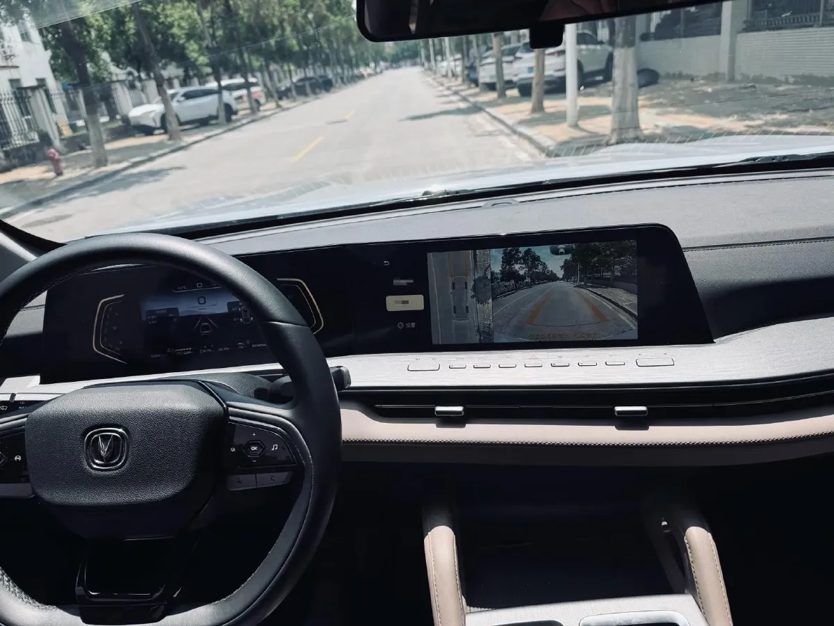 2024 ChangAn Hunter 2.0T 190HP L4 REEV 31.18KWH,autocango,china used car exporter,china ev exporter,chinese used car exporter,chinese used ev exporter