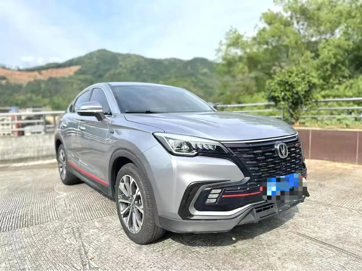 2023 ChangAn CS85 Coupe 1.5T 188HP L4 7DCT,autocango,china used car exporter,china ev exporter,chinese used car exporter,chinese used ev exporter