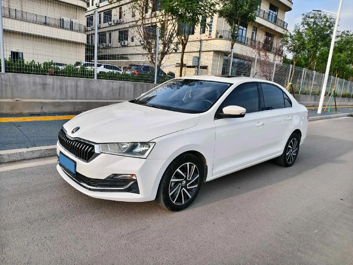 2022 Skoda Rapid 1.5L 112HP L4 6AT