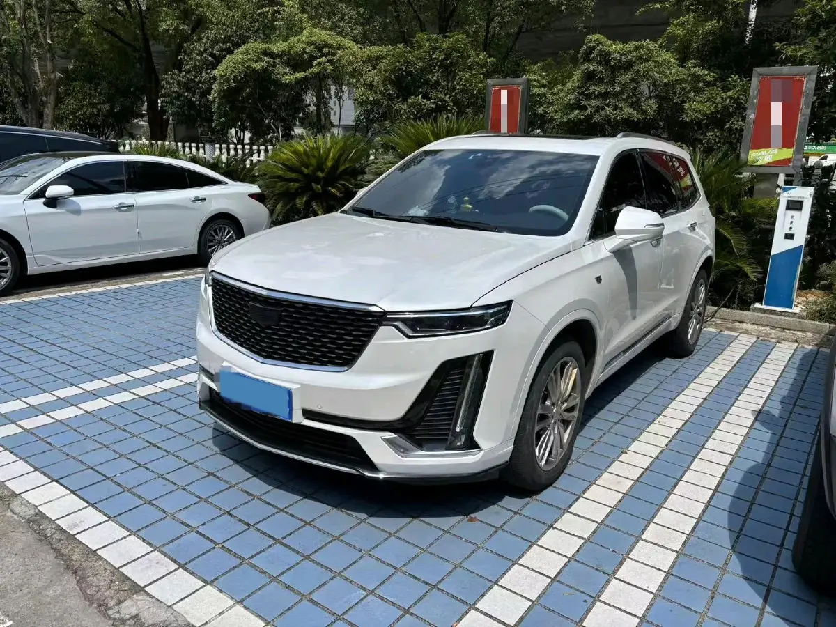 2022 Cadillac XT6 2.0T 237HP L4 9AT