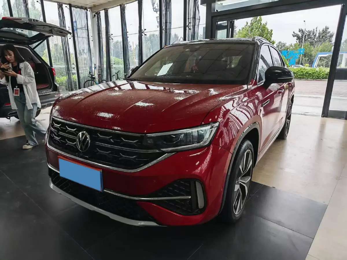 2023 Volkswagen Tayron X 2.0T 186HP L4 7DCT