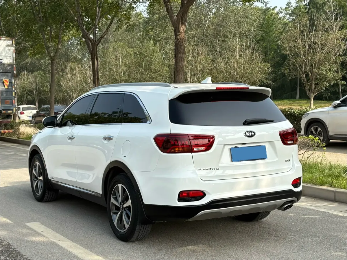 2018 Kia Sorento 2.0T 185HP L4 6AT,autocango,china used car exporter,china ev exporter,chinese used car exporter,chinese used ev exporter